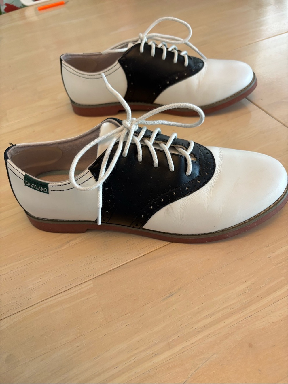 Vintage Classic Two-Tone Women’s Saddle Oxfords - White & Black size 8 / 38.5 - Picture 4 of 7